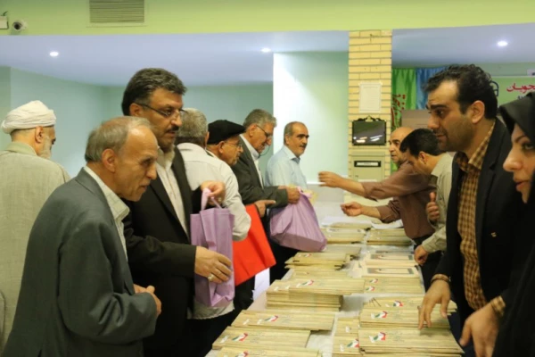 برگزاری مراسم جشن هفته معلم در دانشگاه فرهنگیان یزد ویژه پیشکسوتان، اساتید و کارکنان دانشگاه
 9