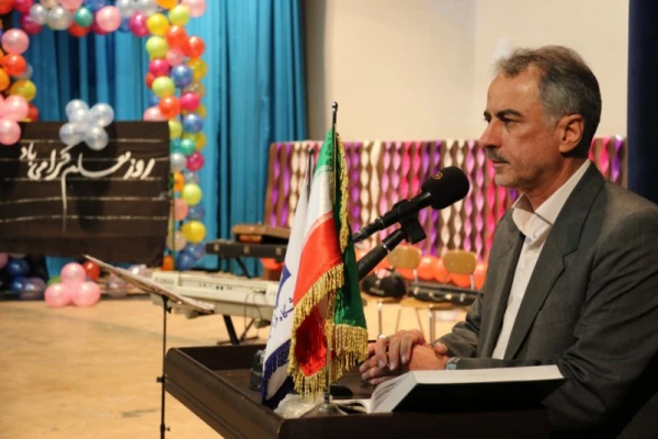 برگزاری مراسم جشن هفته معلم در دانشگاه فرهنگیان یزد ویژه پیشکسوتان، اساتید و کارکنان دانشگاه
 10