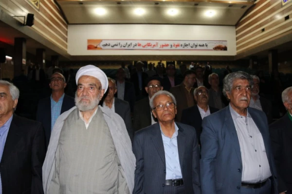 برگزاری مراسم جشن هفته معلم در دانشگاه فرهنگیان یزد ویژه پیشکسوتان، اساتید و کارکنان دانشگاه
 11