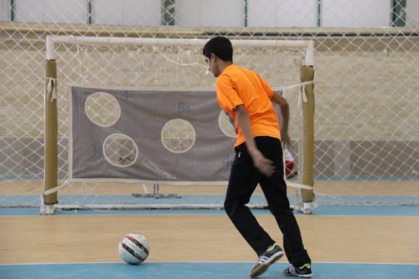 برگزاری جشنواره ورزش های همگانی و بازی های بومی محلی در بین دانشجومعلمان پردیس شهیدان پاک نژاد یزد
 12