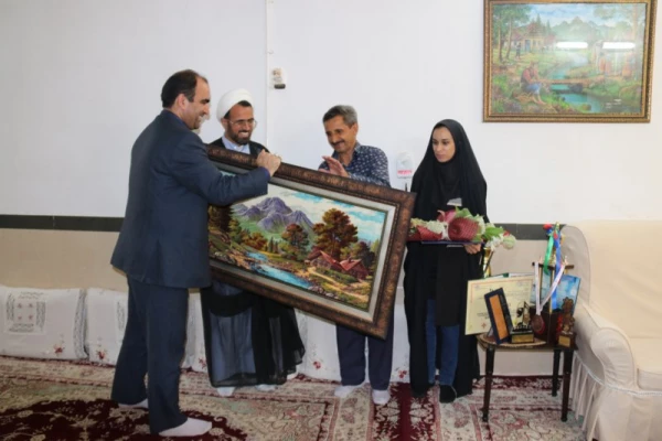 برگزاری مراسم تجلیل از دانشجو معلم قهرمان ، با حضور مسئولان دانشگاه فرهنگیان یزد
 3