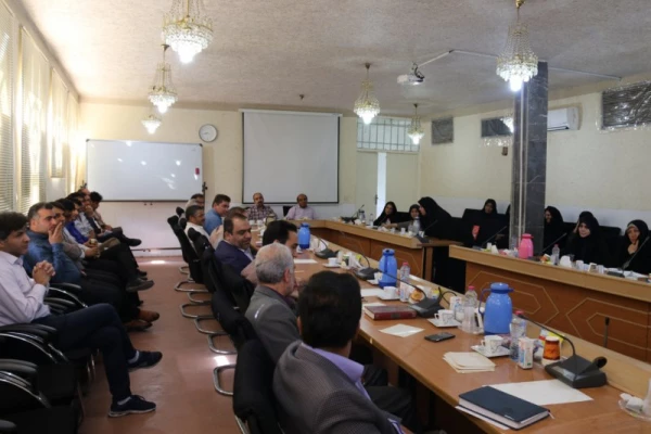 اولین نشست علمی-تخصصی تابستانه  دانشگاه فرهنگیان یزد برگزار شد.
 3