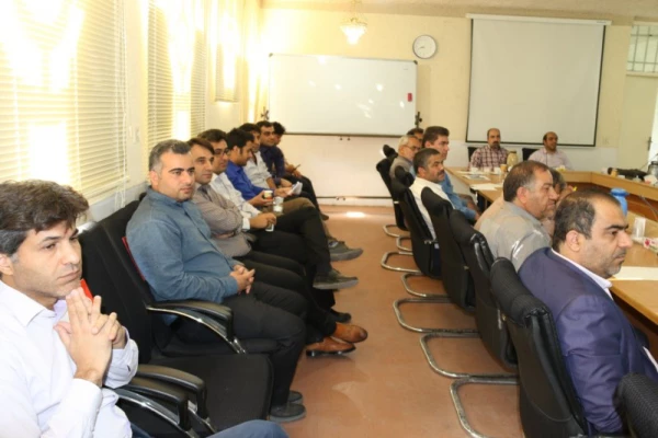 اولین نشست علمی-تخصصی تابستانه  دانشگاه فرهنگیان یزد برگزار شد.
 7