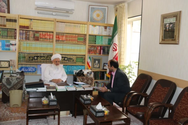 دیدار مدیر امور پردیس های استان با امام جمعه و نماینده ولی فیه در استان به منظور معرفی دانشگاه فرهنگیان از طریق تعامل با ائمه جماعات و استفاده از ظرفیت خطبه های پیش از نماز جمعه
 5