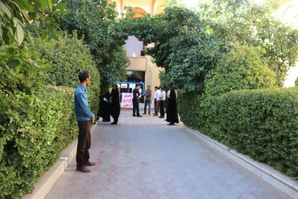 صبح چهارشنبه 1397/05/24 آزمون اصلح مهارت آموزان برگزار شد

 9