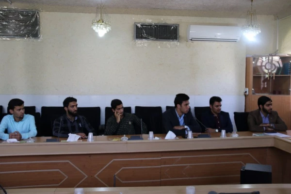 نشست صمیمی مسئولین دانشگاه فرهنگیان یزد با اعضای شورای صنفی رفاهی دانشجویان پردیس شهیدان پاک نژاد
 6