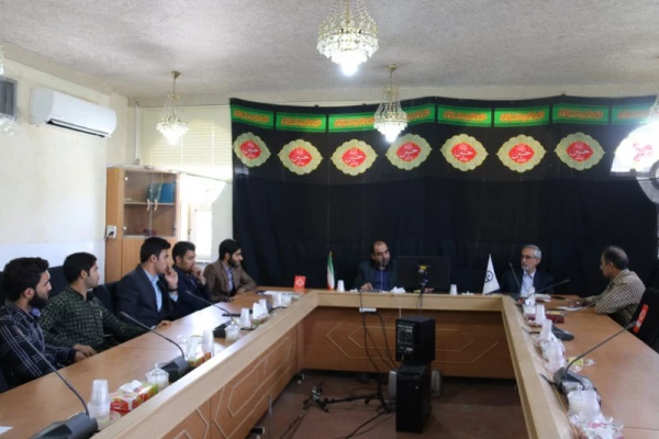 نشست صمیمی مسئولین دانشگاه فرهنگیان یزد با اعضای شورای صنفی رفاهی دانشجویان پردیس شهیدان پاک نژاد
 7