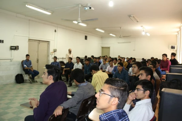 برگزاری اولین جلسه از سلسله کارگاه های فرهنگی _ مهارتی پردیس شهیدان پاک نژاد

 14