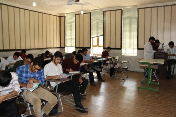 دومین دوره کارگاه های فرهنگی برگزار شد.
 8