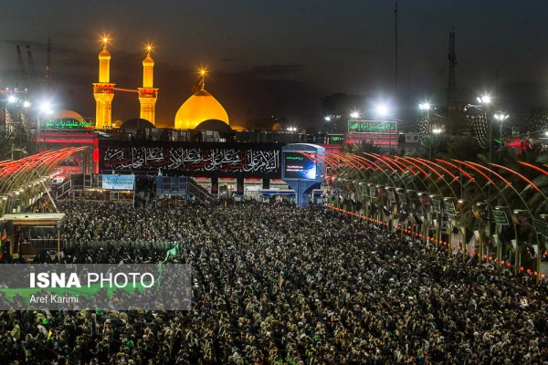 راهپیمایی اربعین حسینی
السَّلامُ عَلَى الْحُسَیْنِ وَ عَلى عَلِىِّ بْنِ الْحُسَیْنِ وَ عَلى اَوْلادِ الْحُسَیْنِ وَ عَلى اَصْحابِ الْحُسَیْنِ
 2