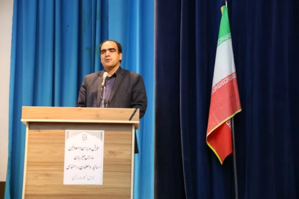 همایش مدیران و معاونین مدارس میزبان اساتید و معلمان راهنمای درس کارورزی
 2