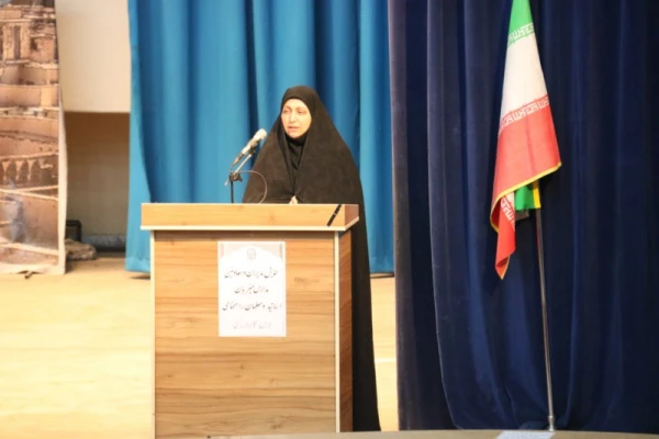 همایش مدیران و معاونین مدارس میزبان اساتید و معلمان راهنمای درس کارورزی
 4