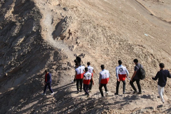 همایش کوهپیمایی کارکنان و دانشجو معلمان پردیس شهیدان پاک نژاد یزد به مناسبت هفته تربیت بدنی 
 6