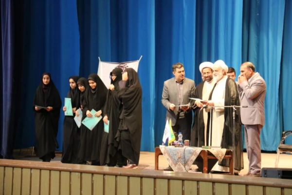 همایش موضوعی "مهدویت" در دانشگاه فرهنگیان یزد
 4