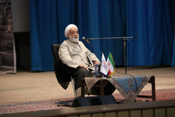 همایش موضوعی "مهدویت" در دانشگاه فرهنگیان یزد
 8