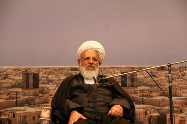 همایش فرهنگی "سیر مطالعاتی اندیشه های شهید مطهری"
 5