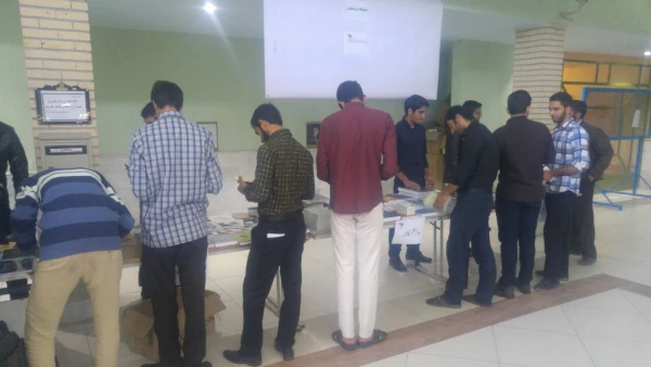 برپایی نمایشگاه کتاب, به مناسبت هفته وحدت در پردیس شهیدان پاکنژاد 2
