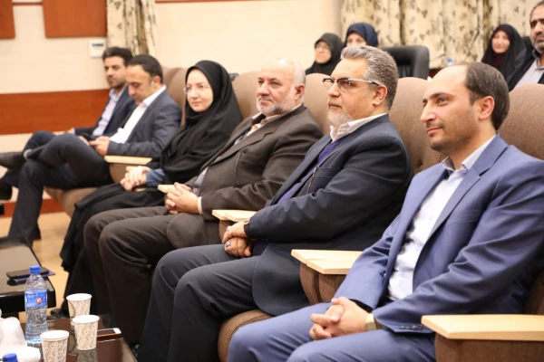 تقدیر و معرفی طرح های پیشنهادی و کارشناسان برگزیده هوشمند سازی
 2