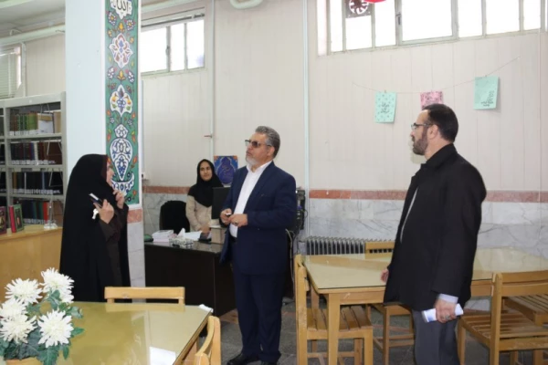 بازدید دکتر کچوئیان معاون نظارت، ارزیابی و تضمین کیفیت دانشگاه فرهنگیان و دکتر دلقندی مشاور رئیس دانشگاه و مدیرکل حراست دانشگاه فرهنگیان از پردیس های استان یزد
 21