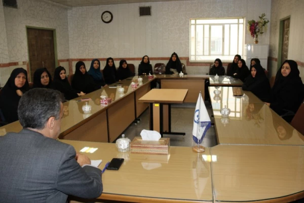 بازدید از پردیس فاطمه الزهرا (س) در اولین روز کاری مدیر جدید امور پردیس های استان یزد
 4