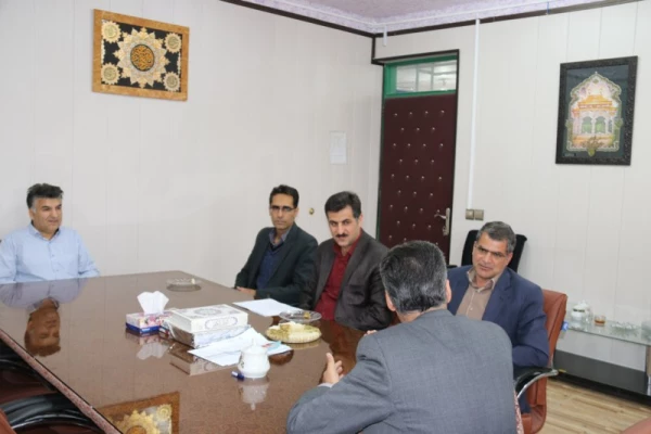 دیدار رئیس هیئت حسابرسی و کارشناسان دیوان محاسبات با مدیر پردیس های استان یزد
 3