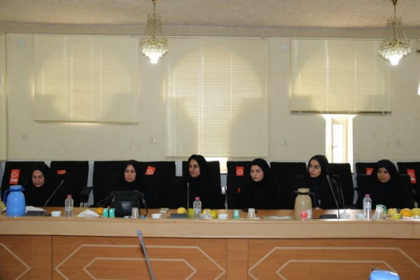 سی و نهمین جلسه شورای فرهنگی و اجتماعی دانشگاه فرهنگیان استان یزد با حضور مسئولین هلال احمر کشوری و استانی 4