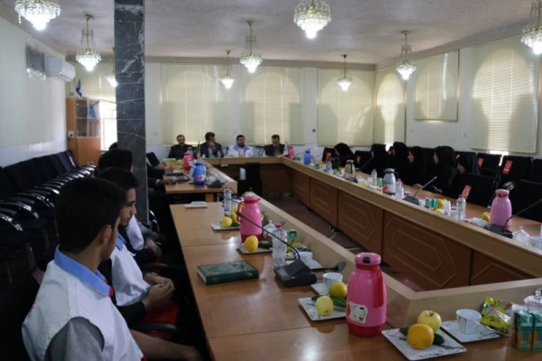 سی و نهمین جلسه شورای فرهنگی و اجتماعی دانشگاه فرهنگیان استان یزد با حضور مسئولین هلال احمر کشوری و استانی 8