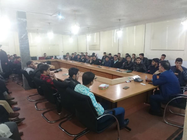 کارگاه دوم عشق و ازدواج
 6