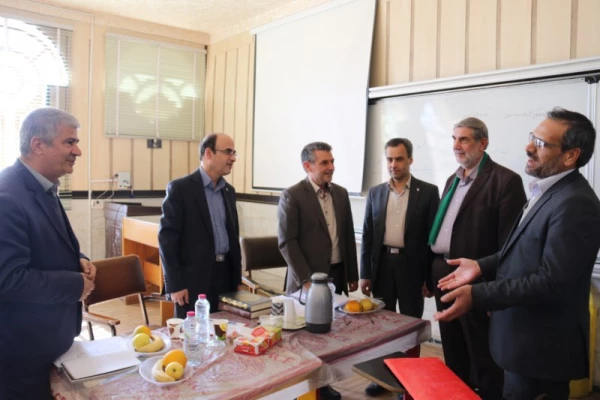 مصاحبه اختصاصی و عمومی داوطلبان تکمیل ظرفیت ورود به دانشگاه فرهنگیان سال 97 برگزار شد.

 7