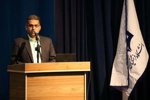 برگزاری مراسم هفته پژوهش و فناوری در دانشگاه فرهنگیان یزد
 6