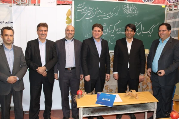 حضور دانشگاه فرهنگیان در نمایشگاه دستاوردهای پژوهش و فناوری و فن بازار یزد
 3