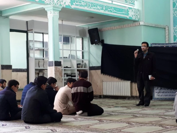 در نمازخانه پردیس شهیدان پاک نژاد برگزار شد:

مراسم ترحیم دانشجومعلم شادروان محمود بلوچ لاشاری 12