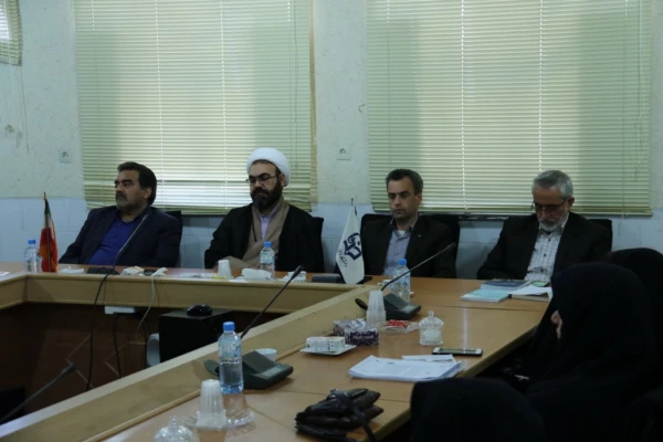 چهلمین جلسه شورای فرهنگی اجتماعی دانشگاه فرهنگیان یزد
 3