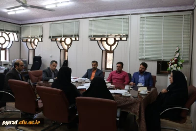 جلسه سرپرست دانشگاه فرهنگیان استان یزد با معاونان و کارشناسان حوزه دانشجویی پردیس های استان