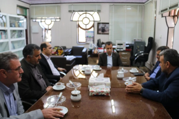 دیدار مدیر و معاونین آموزش و پرورش ناحیه دو یزد با مدیر امور پردیس های استان
 2