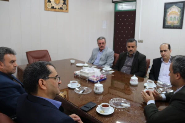 دیدار مدیر و معاونین آموزش و پرورش ناحیه دو یزد با مدیر امور پردیس های استان
 5