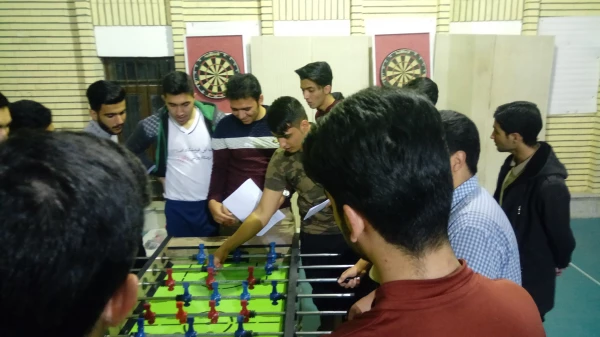 برگزاری مسابقات فوتبال دستی در پردیس شهیدان پاک نژاد
 3