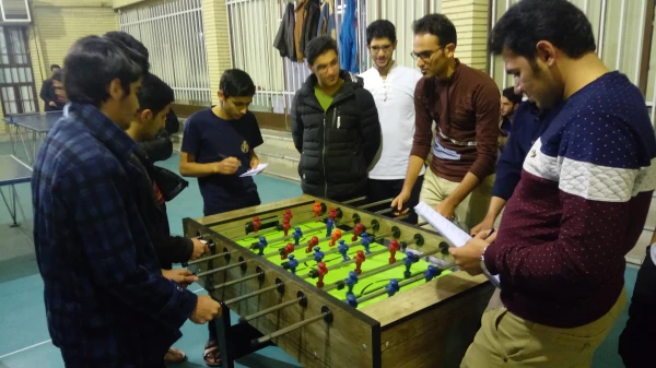 برگزاری مسابقات فوتبال دستی در پردیس شهیدان پاک نژاد
 5