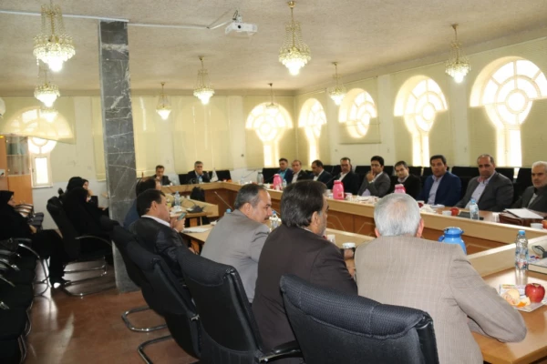 نشست مدیر کل اداره نشر و اطلاع رسانی پژوهش دانشگاه فرهنگیان با اعضای هیئت علمی پردیس های استان یزد
 3