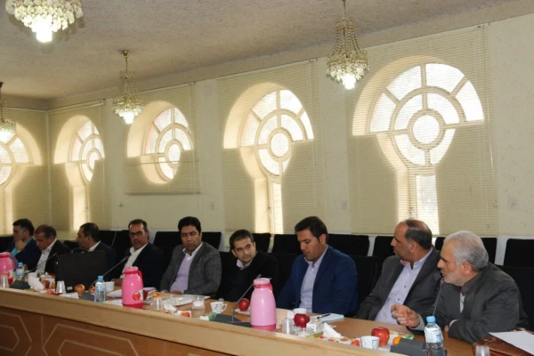 نشست مدیر کل اداره نشر و اطلاع رسانی پژوهش دانشگاه فرهنگیان با اعضای هیئت علمی پردیس های استان یزد
 4