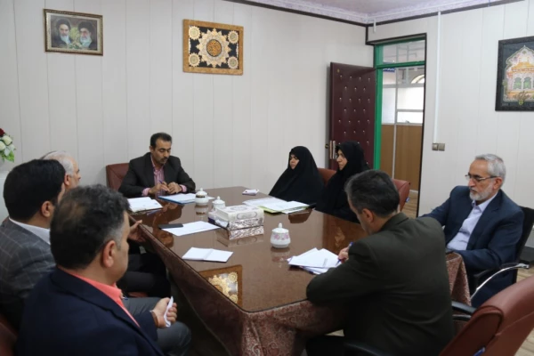 جلسه هم اندیشی مشاوران پردیس های استان با مدیریت امور پردیس های استان یزد
 5