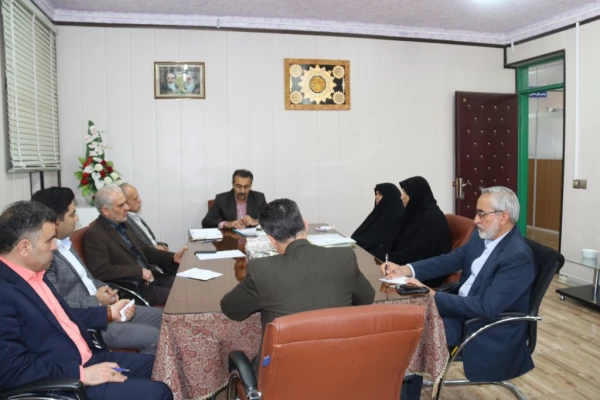 جلسه هم اندیشی مشاوران پردیس های استان با مدیریت امور پردیس های استان یزد
 6