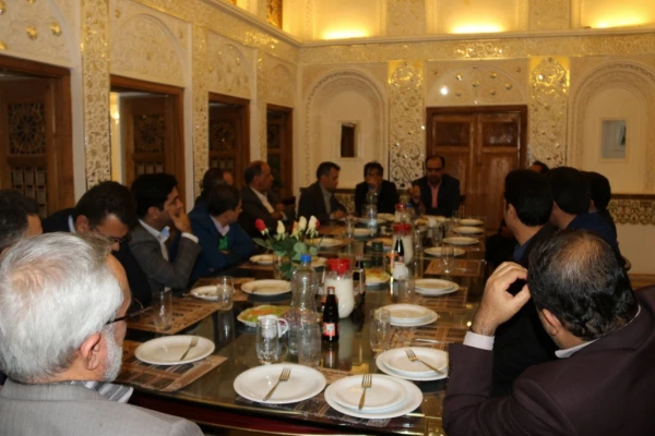 برگزاری جلسه هم اندیشی اساتید پردیس های دانشگاه فرهنگیان استان یزد
 2