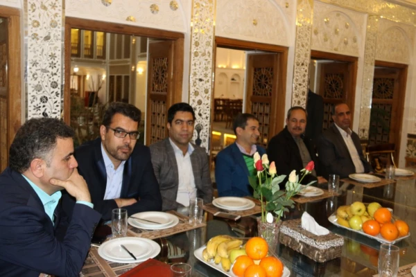 برگزاری جلسه هم اندیشی اساتید پردیس های دانشگاه فرهنگیان استان یزد
 4