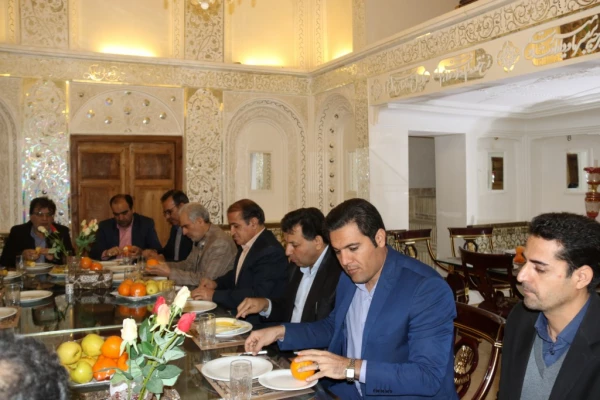 برگزاری جلسه هم اندیشی اساتید پردیس های دانشگاه فرهنگیان استان یزد
 5