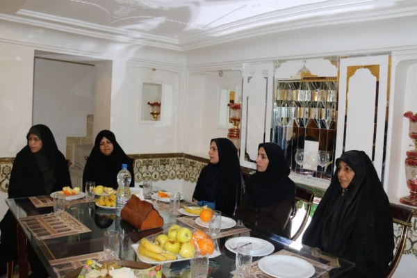 برگزاری جلسه هم اندیشی اساتید پردیس های دانشگاه فرهنگیان استان یزد
 9