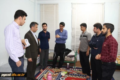 رئیس دانشگاه فرهنگیان یزد از سراهای دانشجویی به صورت سرزده بازدید کرد.