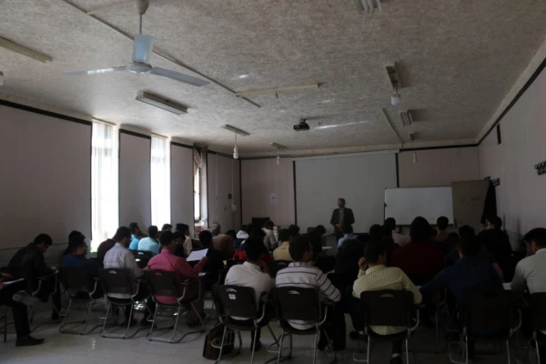 در پردیس شهیدان پاک نژاد یزد برگزار گردید:

نشست آشنایی دانشجومعلمان با قوانین و مقررات هسته گزینش آموزش و پرورش
 3