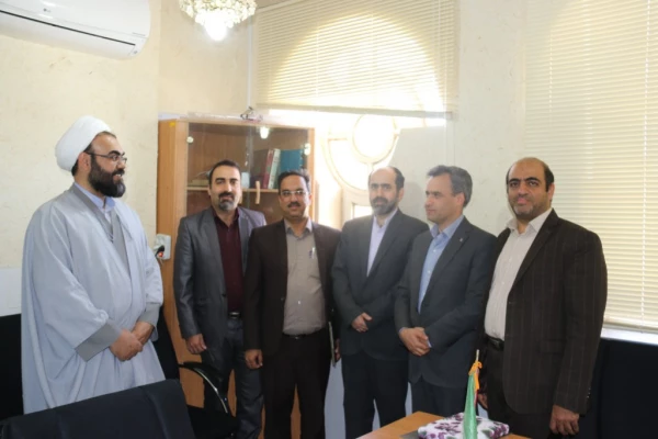 برگزاری مراسم تودیع و معارفه مسئول حراست دانشگاه فرهنگیان یزد

 2