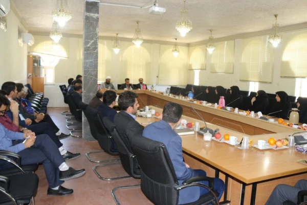 برگزاری مراسم تودیع و معارفه مسئول حراست دانشگاه فرهنگیان یزد

 3